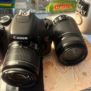 Canon EOS Rebel T3i DSLR with Black Finish and Lens Kit